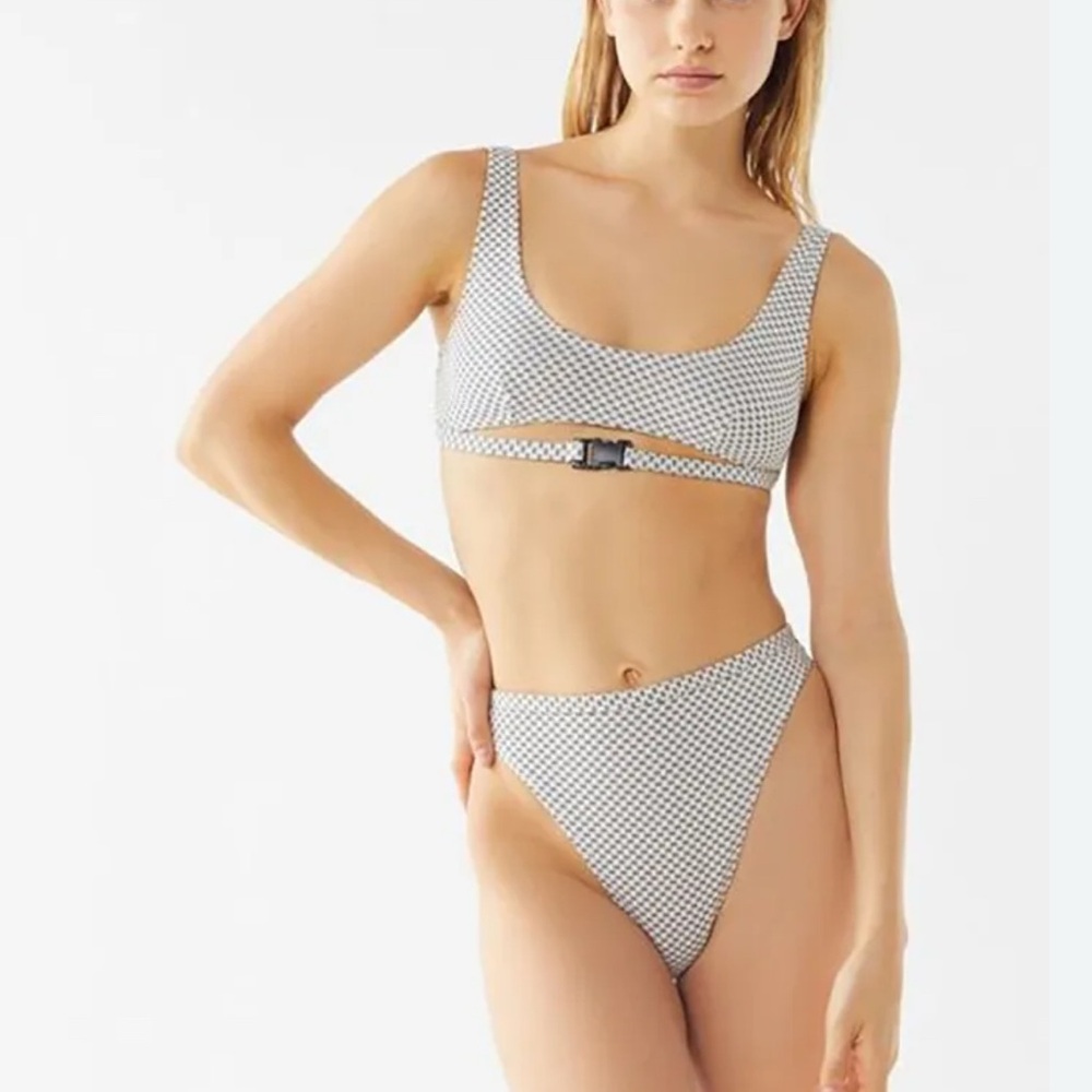 UO TWIIN Swerve Buckle Bikini Set